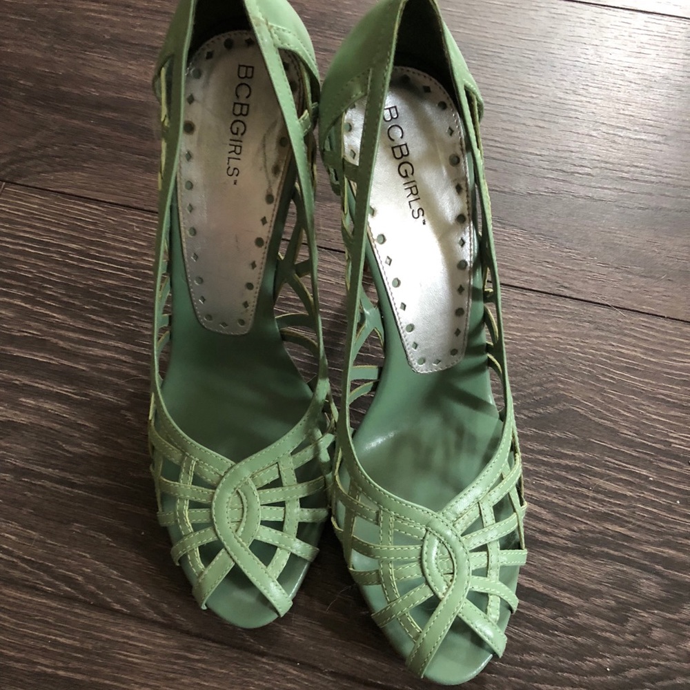 PRICE DROP! BCBG girls heels